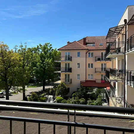 W Kolobrzegu Przy Promenadzie Apartment *