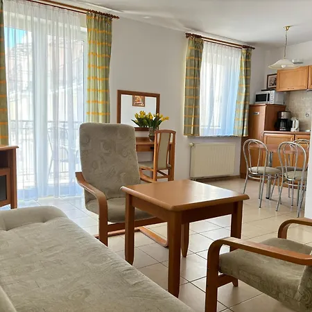 W Kolobrzegu Przy Promenadzie Apartment